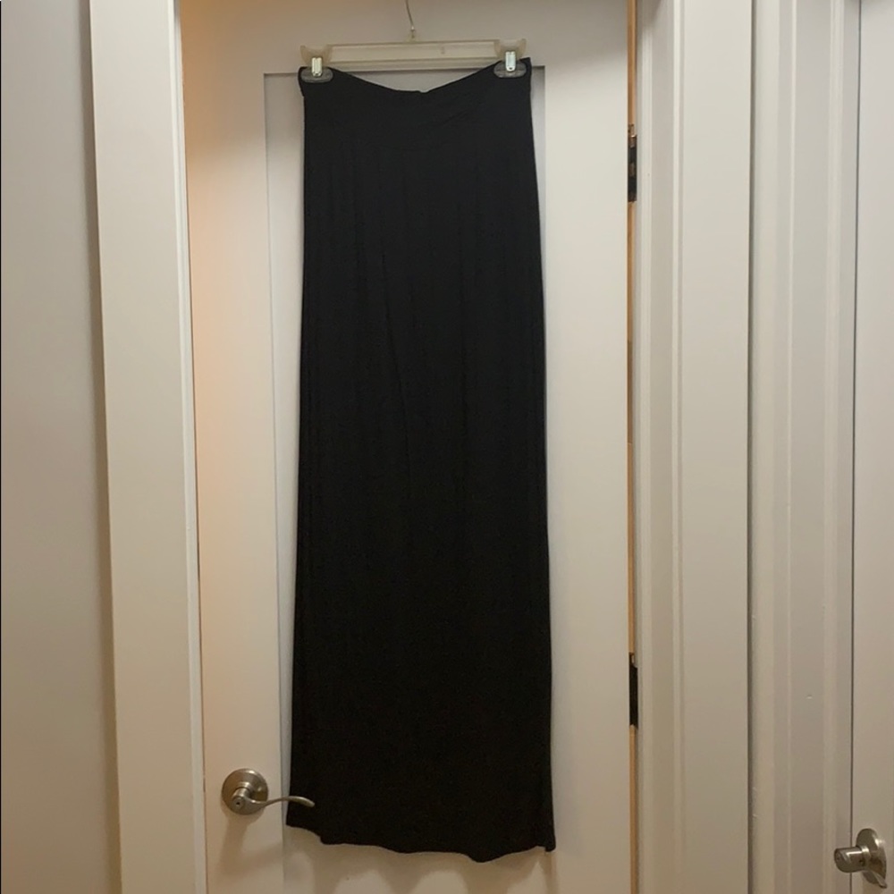 Avaleigh black maxi skirt